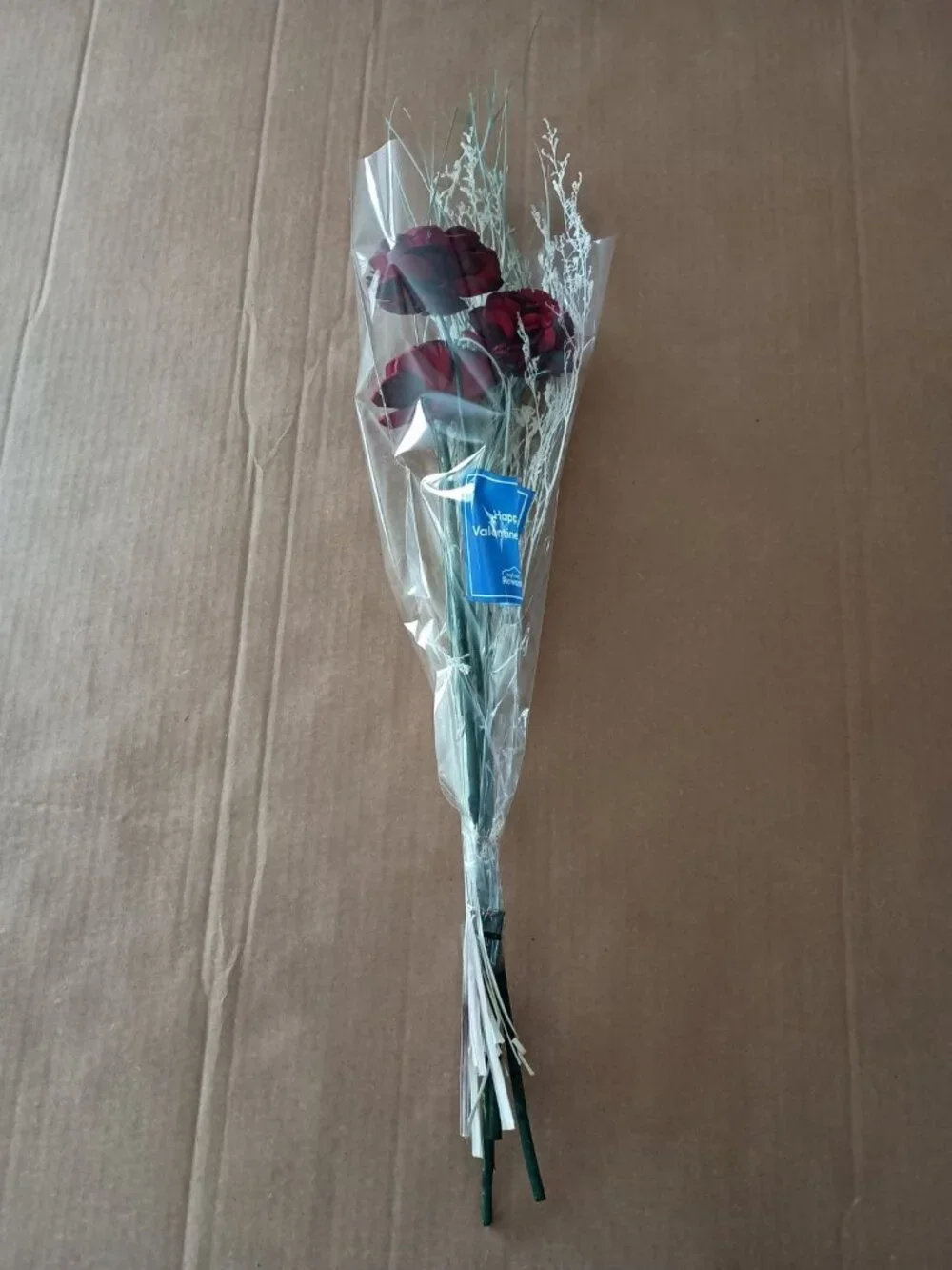 NWT Lowes bouquet of 3 wooden roses with baby's breath and grass accents